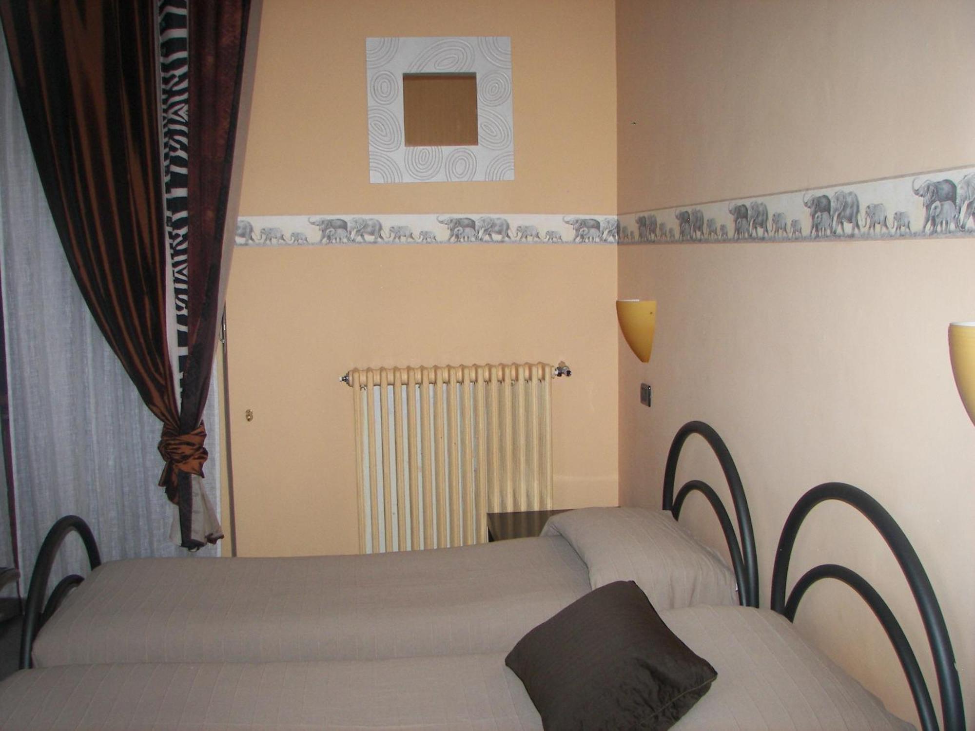 Albergo Sangrila Lanzo Torinese Luaran gambar