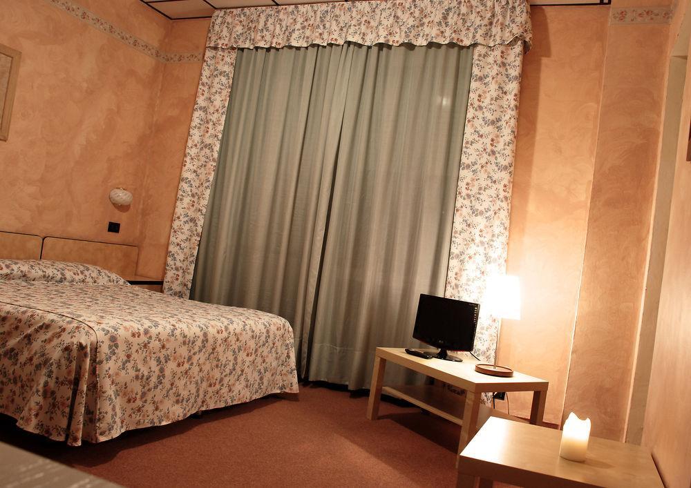 Albergo Sangrila Lanzo Torinese Luaran gambar